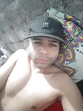 Snapshot of Cristianwiwif chatting on 06-24-26, 03:16 Cristianwiwif online show from 06-24-26, 03:16