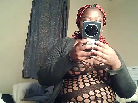 Snapshot of Lillybee74 chatting on 06-11-26, 01:27 Lillybee74 online show from 06-11-26, 01:27