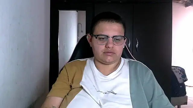 Snapshot of Kristy_rouseXXX chatting on 07-24-26, 06:50 Kristy rouseXXX online show from 07-24-26, 06:50