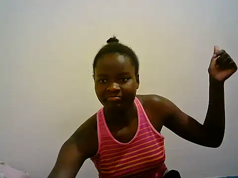 Snapshot of BerryJulie chatting on 06-14-26, 09:00 BerryJulie online show from 06-14-26, 09:00