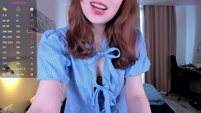Snapshot of Teasemelisa chatting on 06-17-26, 06:05 Teasemelisa online show from 06-17-26, 06:05