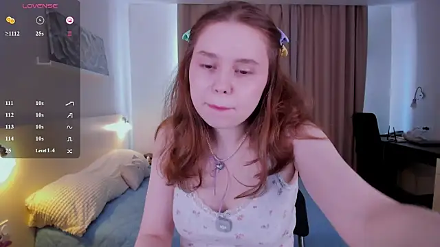 Snapshot of Teasemelisa chatting on 06-24-26, 06:12 Teasemelisa online show from 06-24-26, 06:12