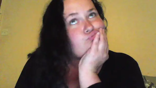 Snapshot of CurvyScarlett69 chatting on 06-01-26, 09:16 CurvyScarlett69 online show from 06-01-26, 09:16