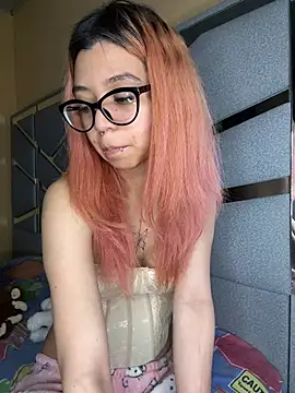Nana-Komatsu online show from 07-07-26, 05:10