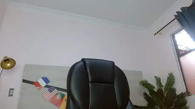 Snapshot of amara_sanchez chatting on 07-04-26, 12:11 amara sanchez online show from 07-04-26, 12:11