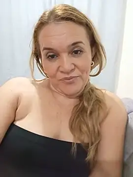 Sara hilton02 online show from 06-26-26, 01:21
