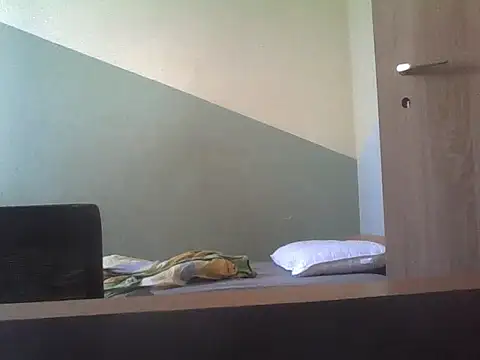 Snapshot of Felix_xoxo chatting on 06-19-26, 02:10 Felix xoxo online show from 06-19-26, 02:10