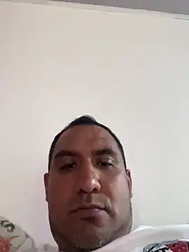 Snapshot of complisex2026 chatting on 06-22-26, 11:02 complisex2026 online show from 06-22-26, 11:02