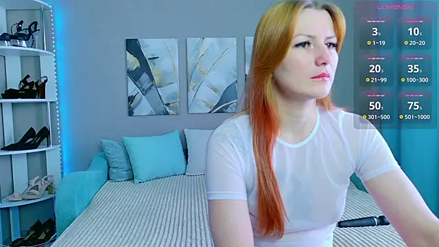Snapshot of Redhead_Vixen__ chatting on 06-16-26, 01:30 Redhead Vixen online show from 06-16-26, 01:30