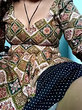 hey darling  online show from 07-18-26, 12:09
