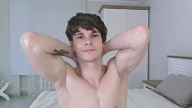 Eric Crush online show from 06-04-26, 04:18