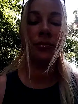 evil kitty online show from 06-18-26, 06:35