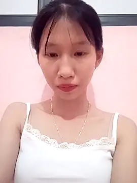 Snapshot of Abi_girl12 chatting on 06-10-26, 04:17 Abi girl12 online show from 06-10-26, 04:17