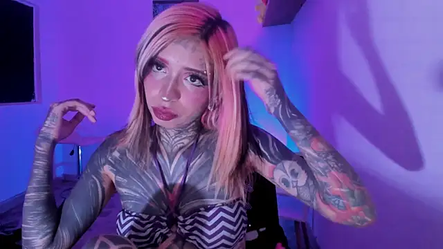 Nickidoll66  online show from 07-27-26, 03:46