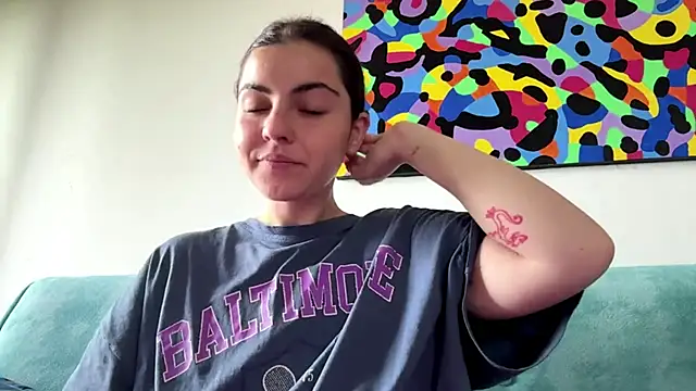 MarisaKomar online show from 06-18-26, 07:08