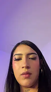 Snapshot of Nicolegh_ chatting on 06-23-26, 02:09 Nicolegh online show from 06-23-26, 02:09