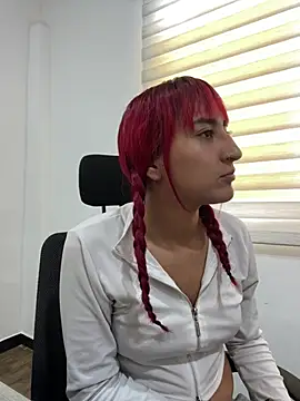 Snapshot of Juliethademon chatting on 07-02-26, 01:39 Juliethademon online show from 07-02-26, 01:39