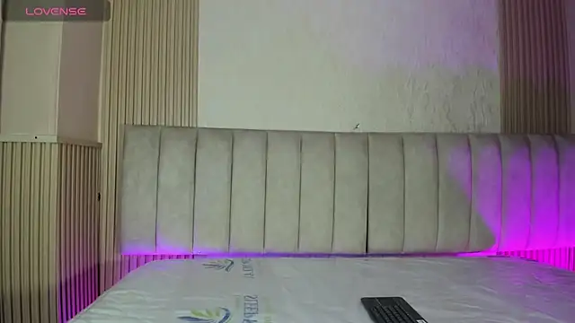 julimonroe  online show from 07-02-26, 12:54