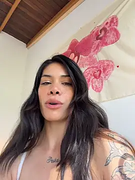 Snapshot of SiennaLuvs chatting on 07-06-26, 01:19 SiennaLuvs online show from 07-06-26, 01:19