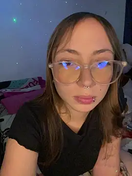 Snapshot of Caamii_ chatting on 08-08-26, 03:52 Caamii online show from 08-08-26, 03:52