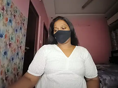 Meenakshy online show from 06-25-26, 04:11