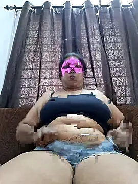 Snapshot of Hot_Sreeja_Tamil chatting on 07-15-26, 06:51 Hot Sreeja Tamil online show from 07-15-26, 06:51