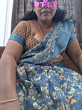 Snapshot of Hot_Sreeja_Tamil chatting on 07-27-26, 04:30 Hot Sreeja Tamil online show from 07-27-26, 04:30