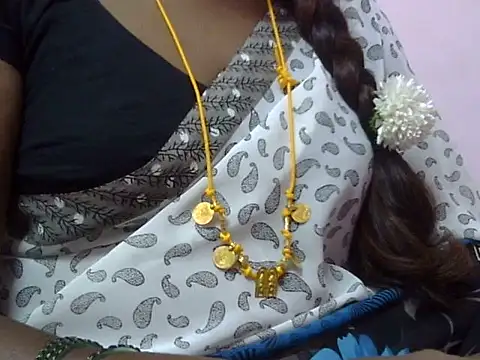 tamil-priyaaa online show from 08-03-26, 06:44