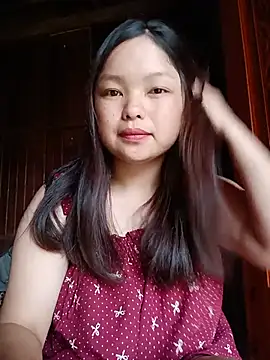 Linna-bae online show from 07-23-26, 12:24