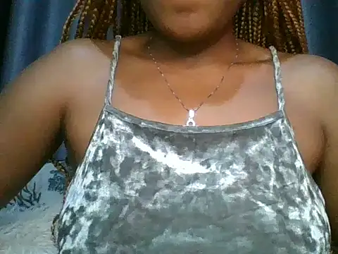 Snapshot of CreamyQueen254 chatting on 07-17-26, 07:52 CreamyQueen254 online show from 07-17-26, 07:52