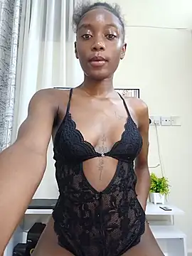 Snapshot of Sweet-Hennessy chatting on 06-28-26, 03:23 Sweet-Hennessy online show from 06-28-26, 03:23