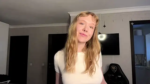 My Michellee online show from 06-04-26, 03:40