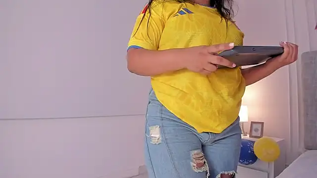 Emma-Velez online show from 07-07-26, 01:04