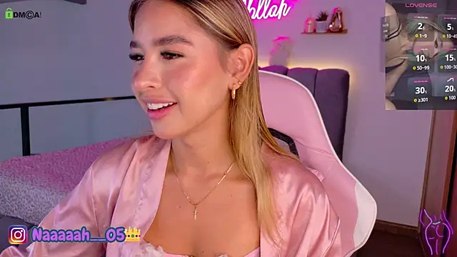 Snapshot of Nallah__ chatting on 07-19-26, 02:43 Nallah online show from 07-19-26, 02:43