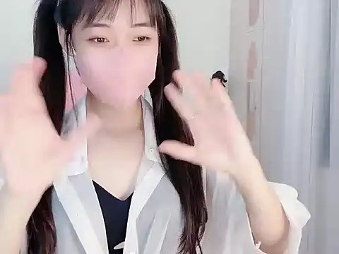 BUNNIIE MIE online show from 06-12-26, 02:21