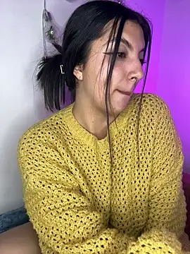 isara a online show from 06-18-26, 09:14