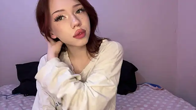 Snapshot of moonlure chatting on 07-23-26, 12:03 moonlure online show from 07-23-26, 12:03
