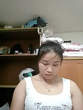 Snapshot of kye_love chatting on 06-08-26, 01:09 kye love online show from 06-08-26, 01:09