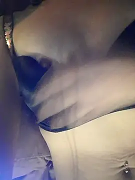 fresasabrosa69 online show from 06-10-26, 07:51
