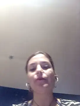 fresasabrosa69 online show from 06-22-26, 01:40