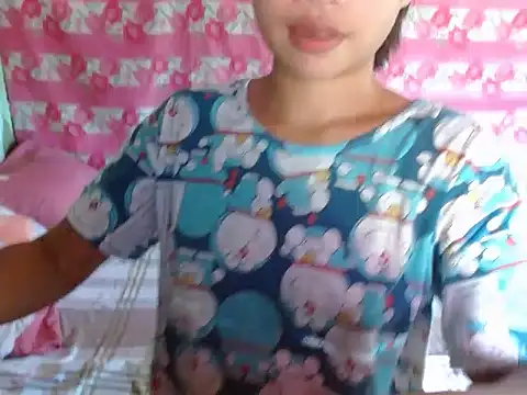 Snapshot of Itsme_Foxy_Shantale chatting on 06-27-26, 12:59 Itsme Foxy Shantale online show from 06-27-26, 12:59