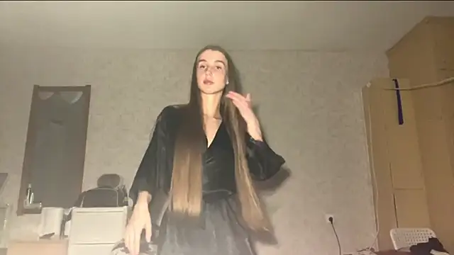PullyLoves online show from 06-08-26, 11:49