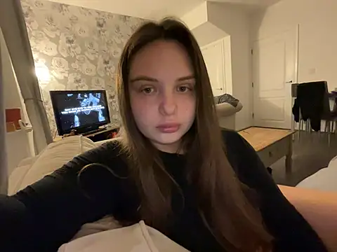 PregnantEllMai online show from 06-25-26, 10:25