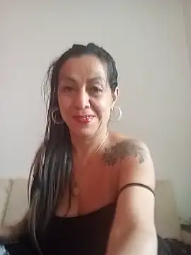 Snapshot of awezomepenelope chatting on 06-16-26, 12:19 awezomepenelope online show from 06-16-26, 12:19