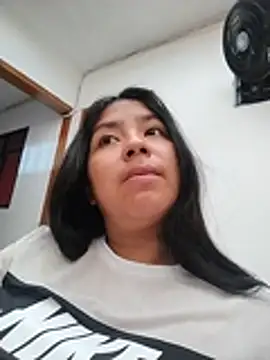 Snapshot of Amber_Herrera chatting on 06-22-26, 12:35 Amber Herrera online show from 06-22-26, 12:35