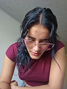 Snapshot of Emmaa-_- chatting on 07-17-26, 10:03 Emmaa- - online show from 07-17-26, 10:03