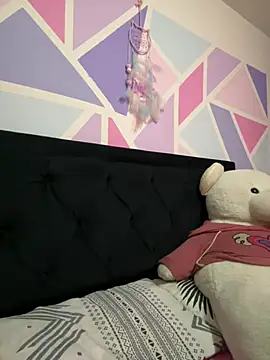 Snapshot of lia_20xx chatting on 06-06-26, 10:47 lia 20xx online show from 06-06-26, 10:47