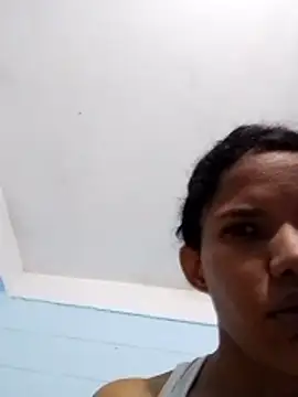 Snapshot of nerak9426 chatting on 06-09-26, 01:45 nerak9426 online show from 06-09-26, 01:45
