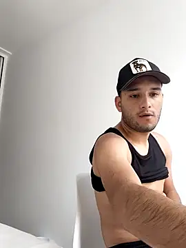 Thiago Stone1 online show from 06-26-26, 09:19