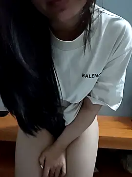 Snapshot of Lee-beo chatting on 06-10-26, 12:11 Lee-beo online show from 06-10-26, 12:11